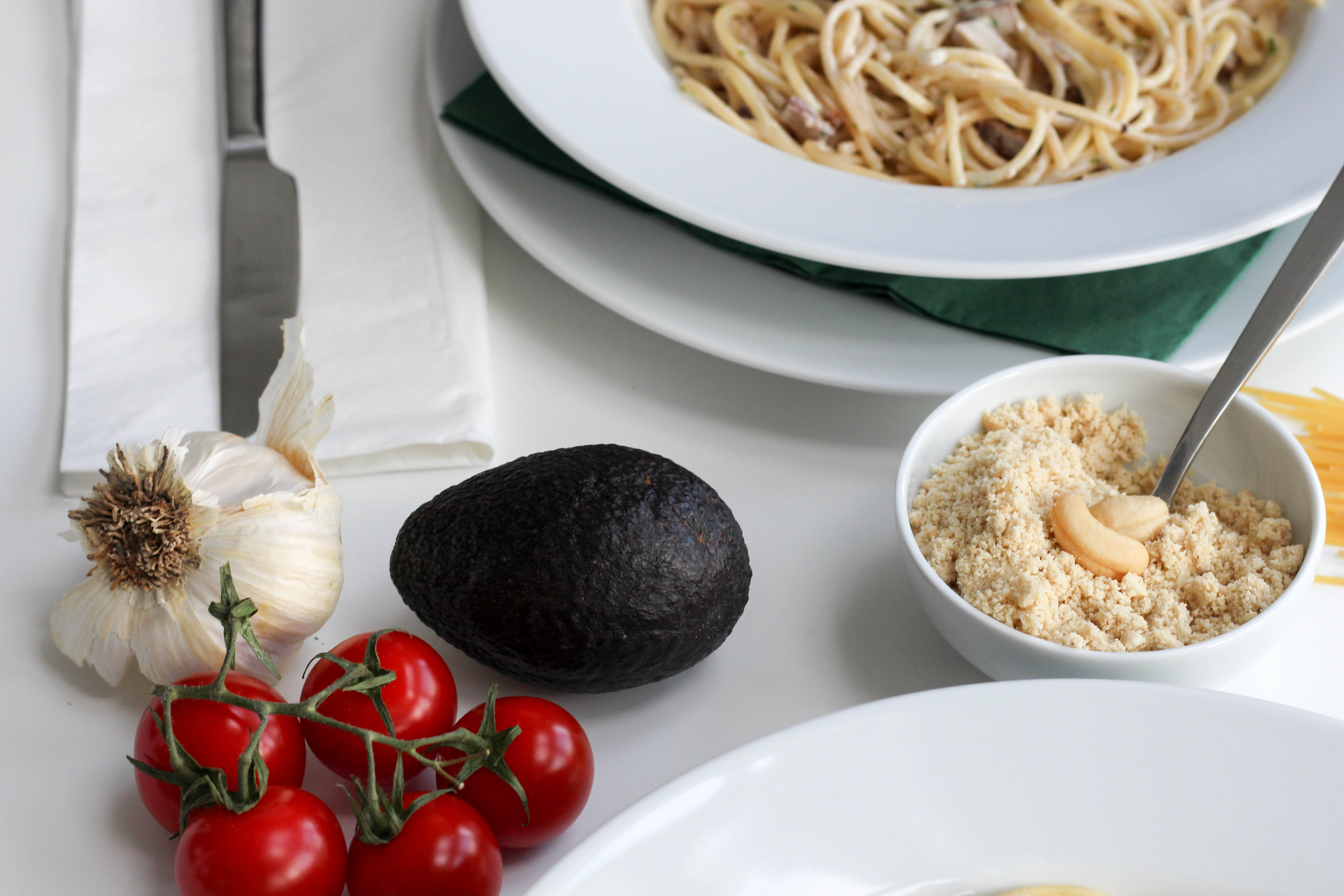 vegan-carbonara-spaghetti-italien-homespa-plantbased