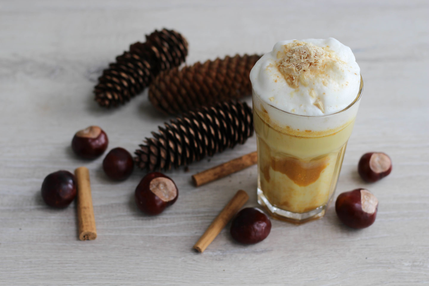 Vegan Pumpkin Spice Latte – Würziger Kürbiskaffee