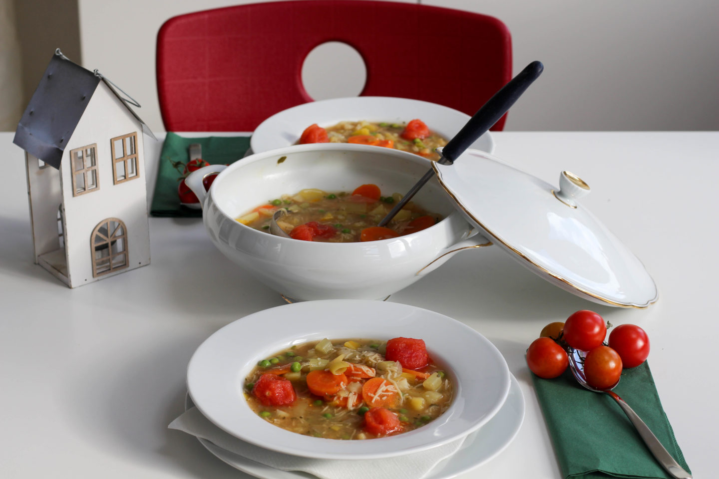 vegan-minestrone-suppe-gemuese-italien-homespa-plantbased - Homespa