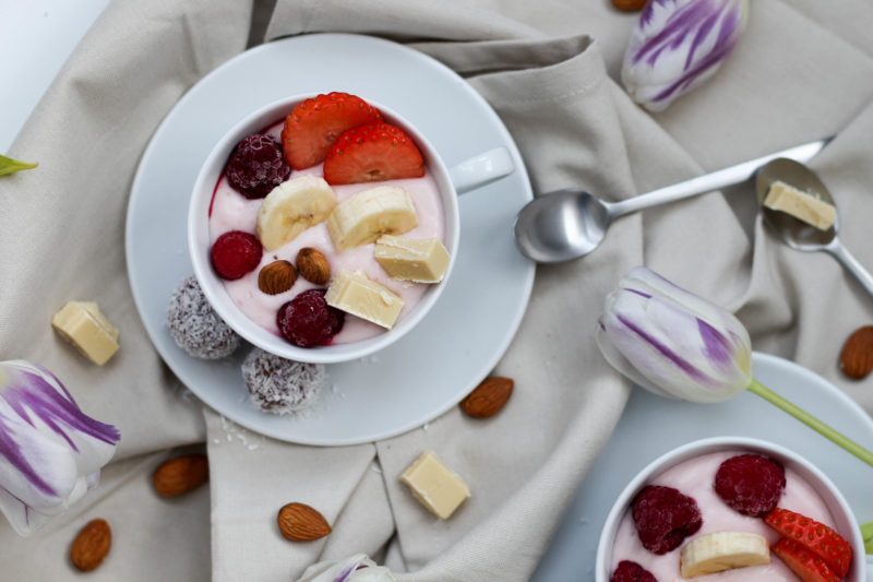 Dein Homespa - Vegan - Plantbased - Healthy - Lifestyle - Relax - Soultime - Smoothie - Bowl - Yoghurt
