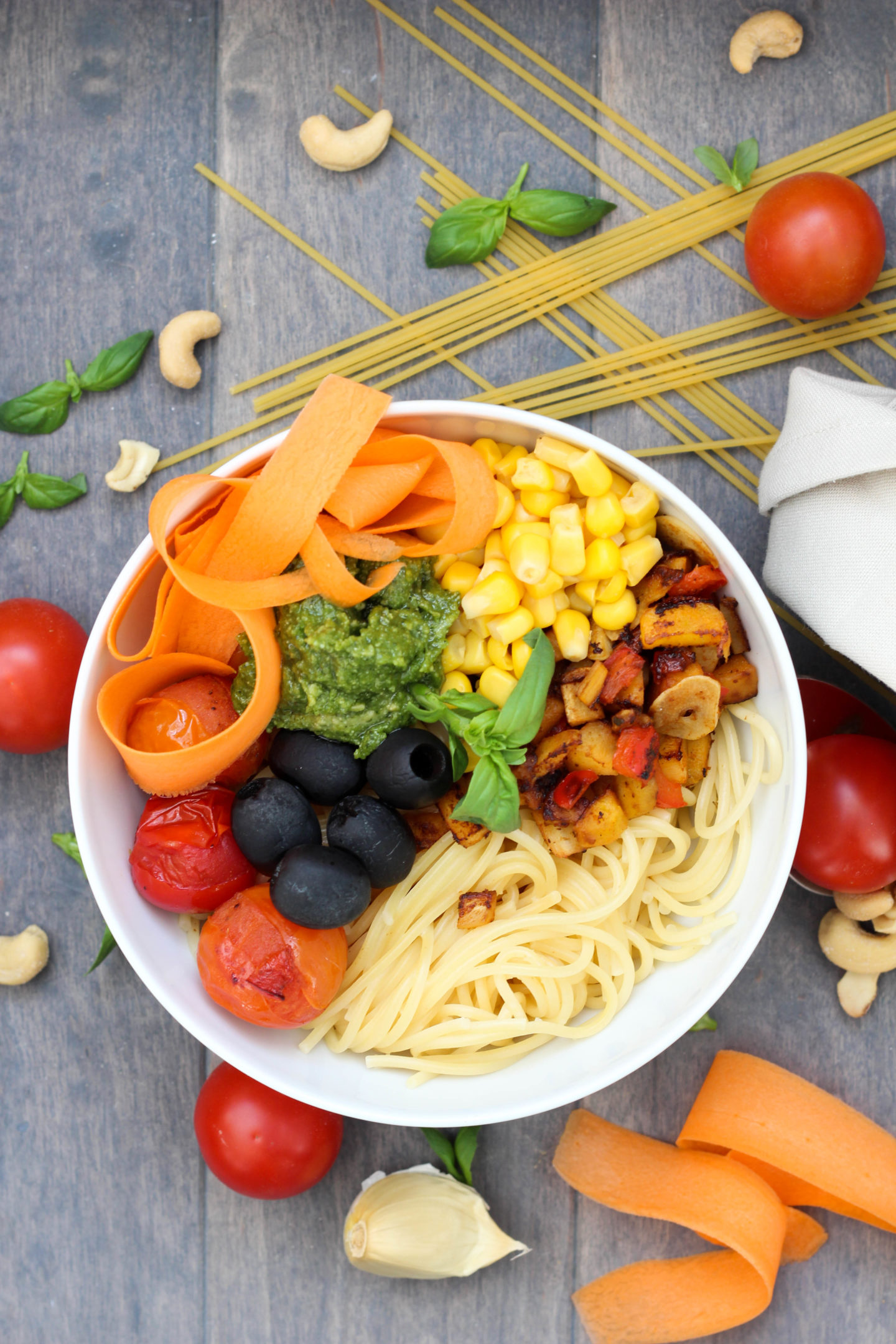 Vegan – Blog – DeinHomeSpa – Bowl- Bolognese – Powerfood – Healthy – Pesto