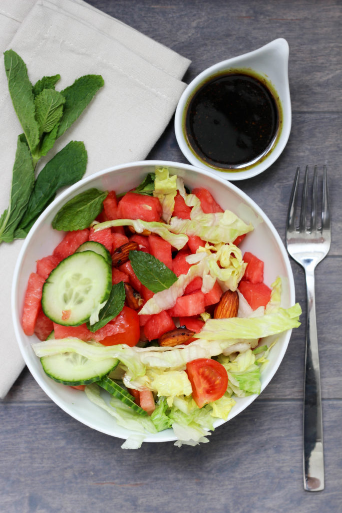 Homespa - Vegan - Wassermelonen - Bowl - Balsamico Dressing - Minze - Rauchmandeln-Clean Eating, Powerfood,