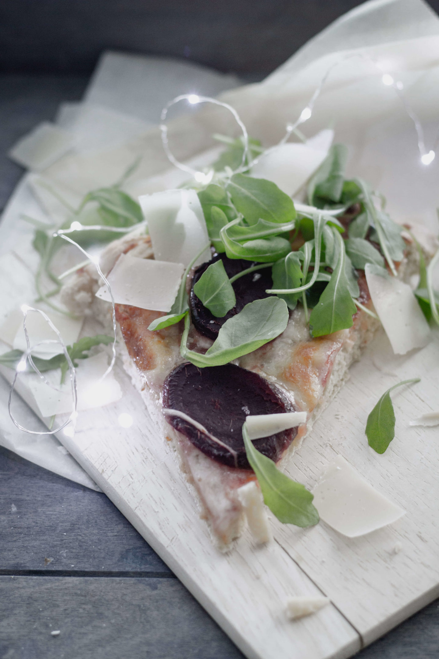Rucola Pizza-Parmesan-Mozzarella-Rote Rüben-Homemade-Dein HomeSpa – Food & Lifestyleblog aus dem Mostviertel